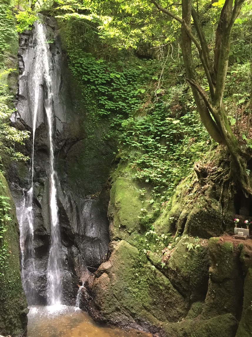 まま子滝遊歩道の画像1