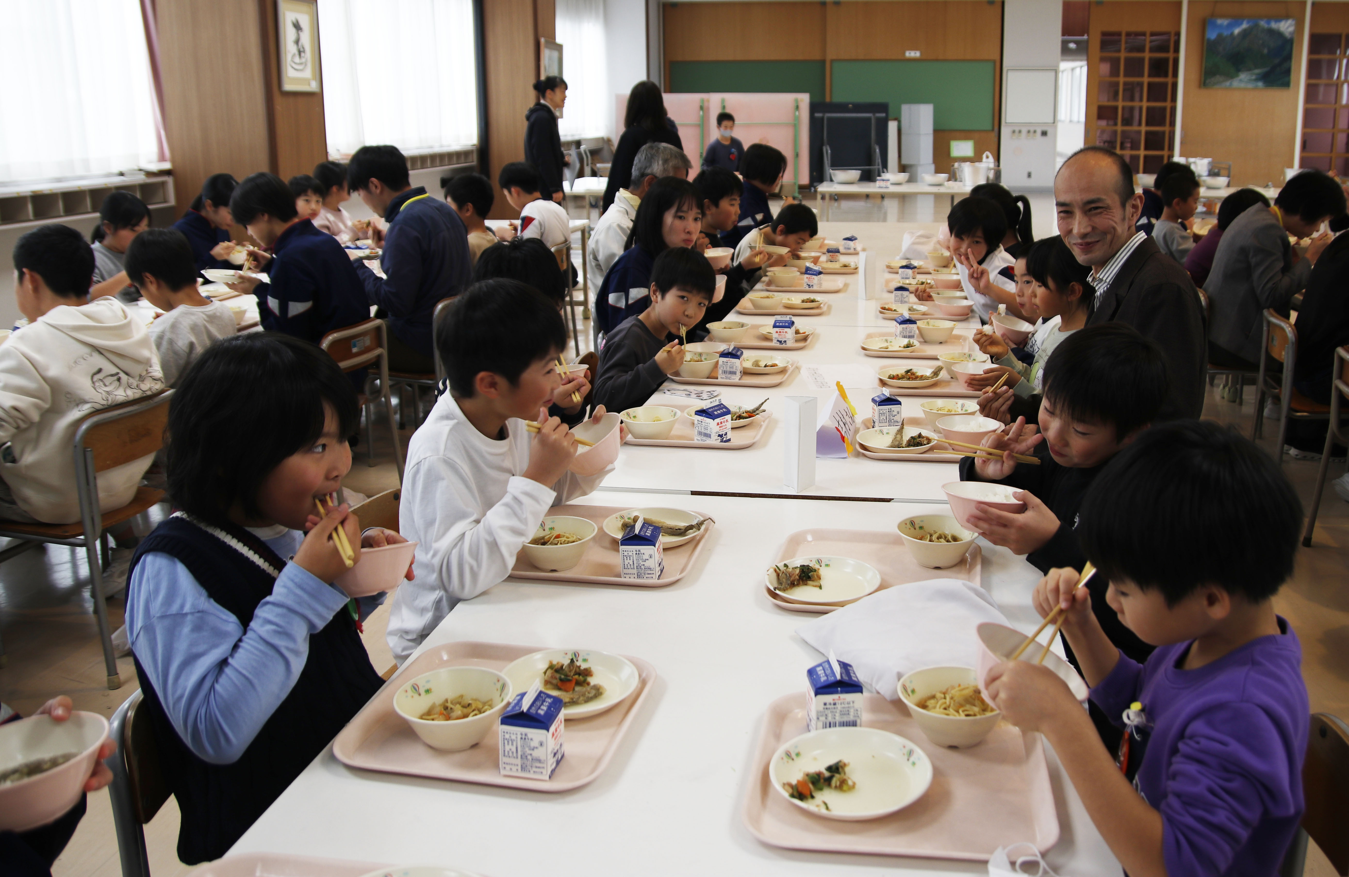 試食