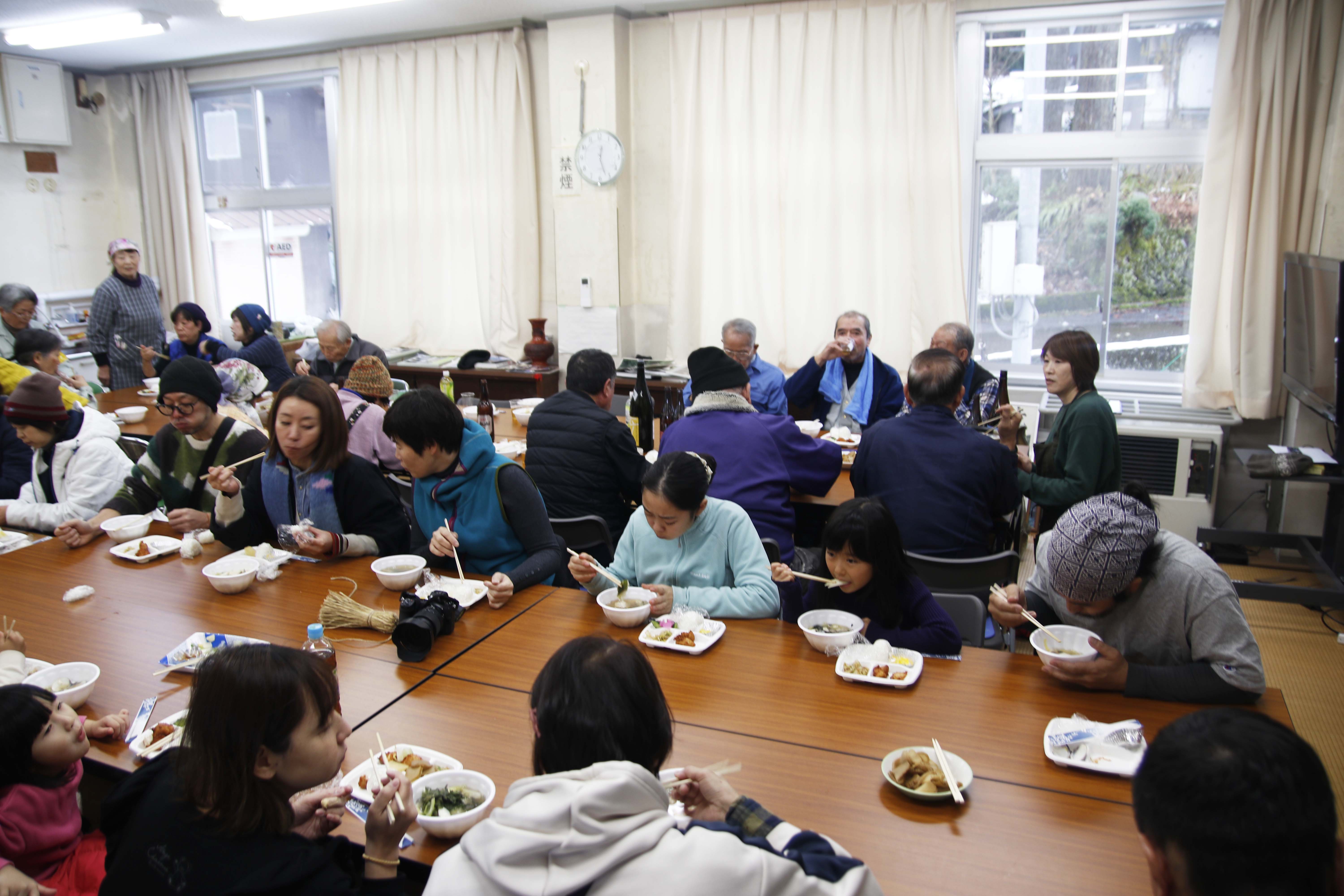 参加者でご飯