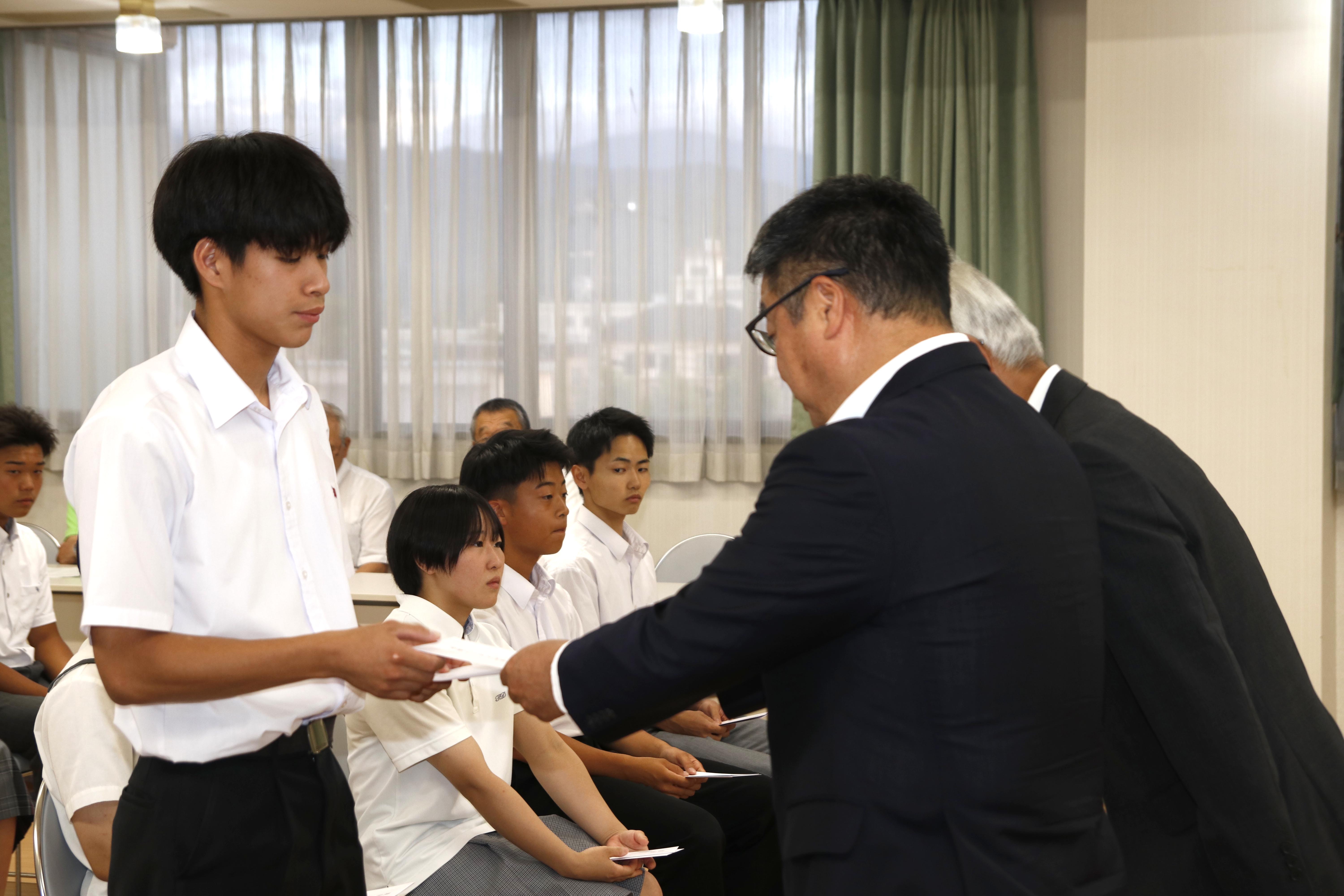 激励金