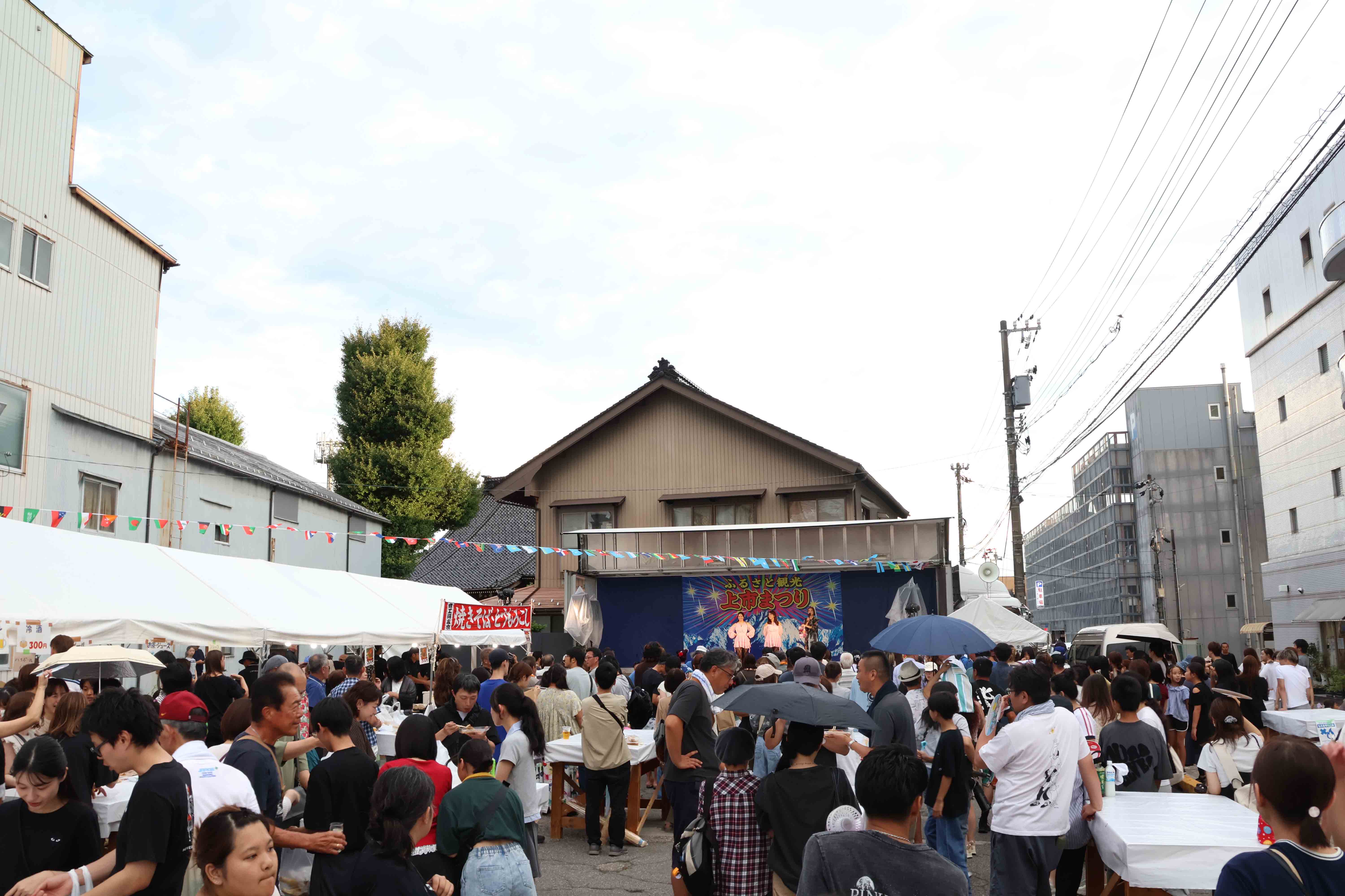 お祭り広場